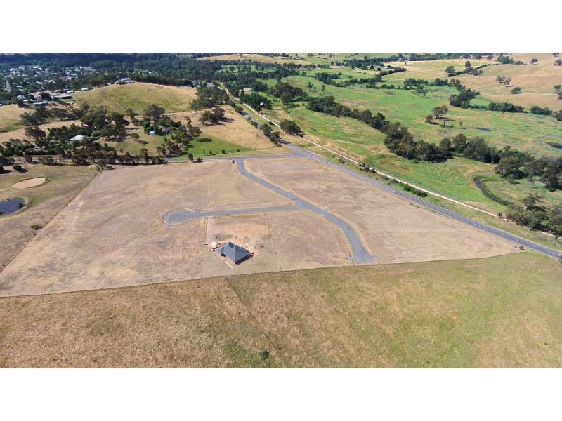 7 Meadow Road, Yea VIC 3717