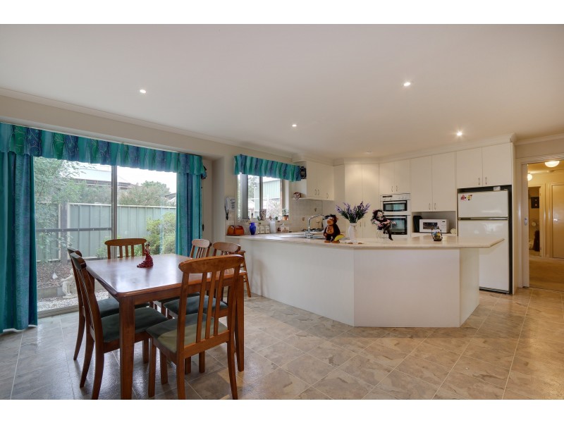 11 Wares Road, Wesburn VIC 3799