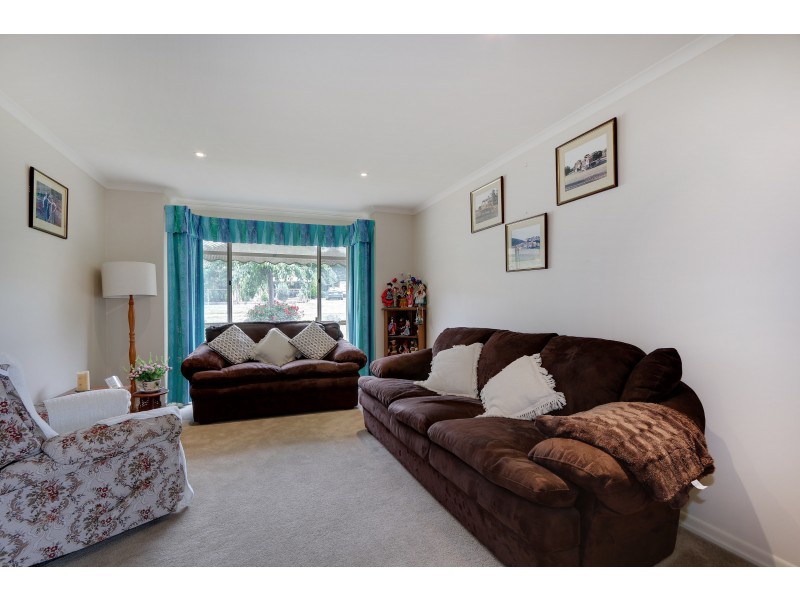 11 Wares Road, Wesburn VIC 3799