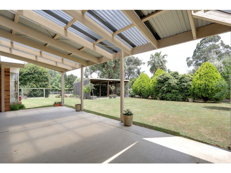 11 Wares Road, Wesburn VIC 3799