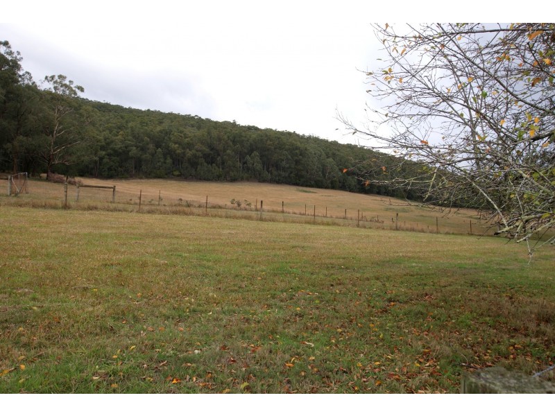 1700 Woods Point Road, Mcmahons Creek VIC 3799