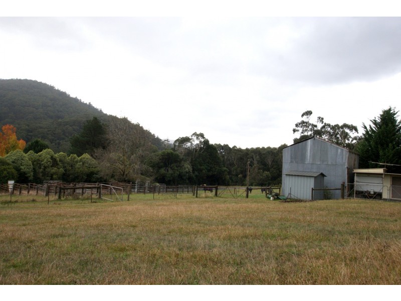 1700 Woods Point Road, Mcmahons Creek VIC 3799