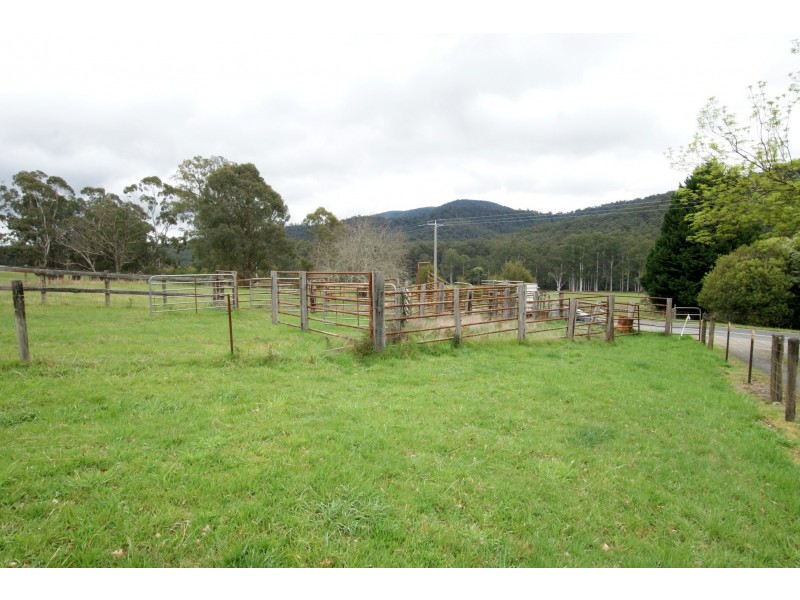 1700 Woods Point Road, Mcmahons Creek VIC 3799