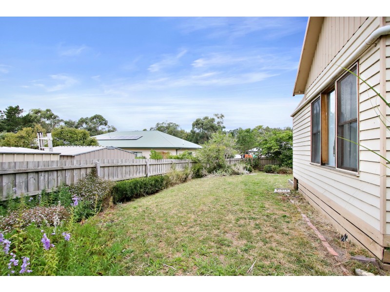 582 Warburton Highway, Seville VIC 3139