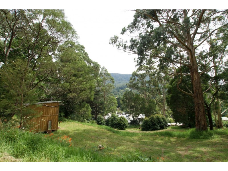 25 Riverside Drive, Warburton VIC 3799