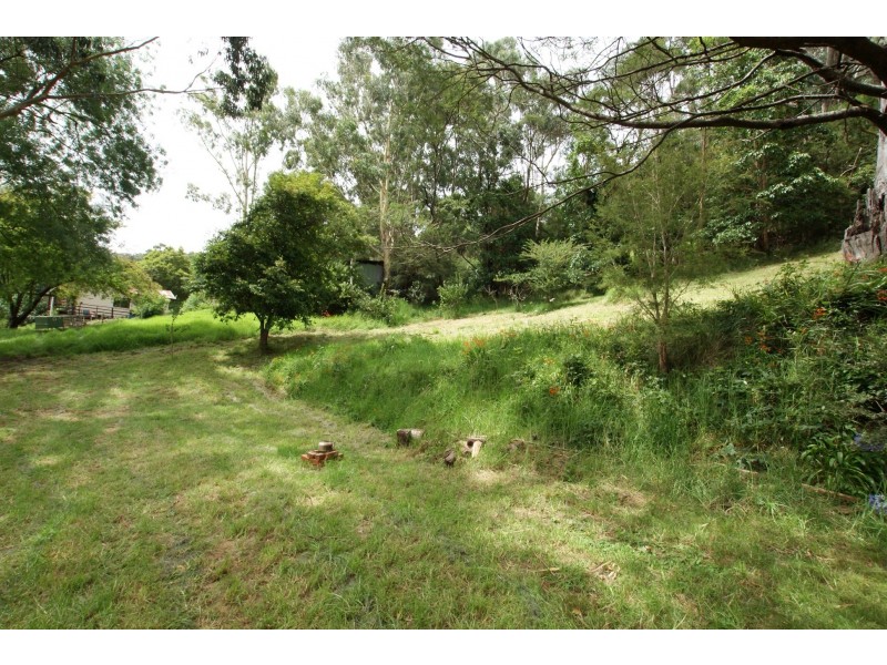 25 Riverside Drive, Warburton VIC 3799