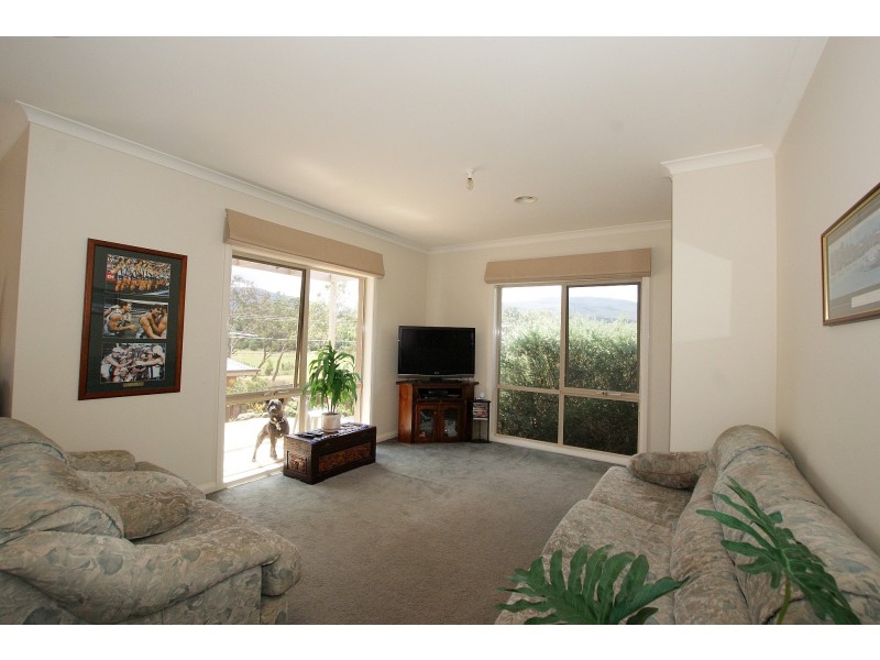 2/2556 Warburton Highway, Yarra Junction VIC 3797