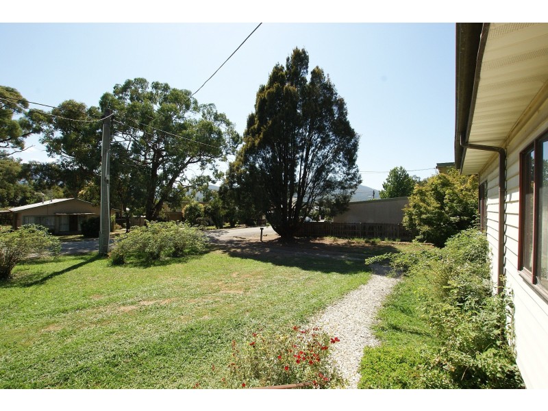 6-8 Queen Street, Yarra Junction VIC 3797