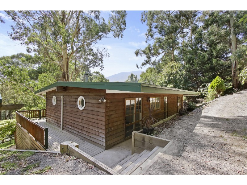 12 Alpine Street, Warburton VIC 3799