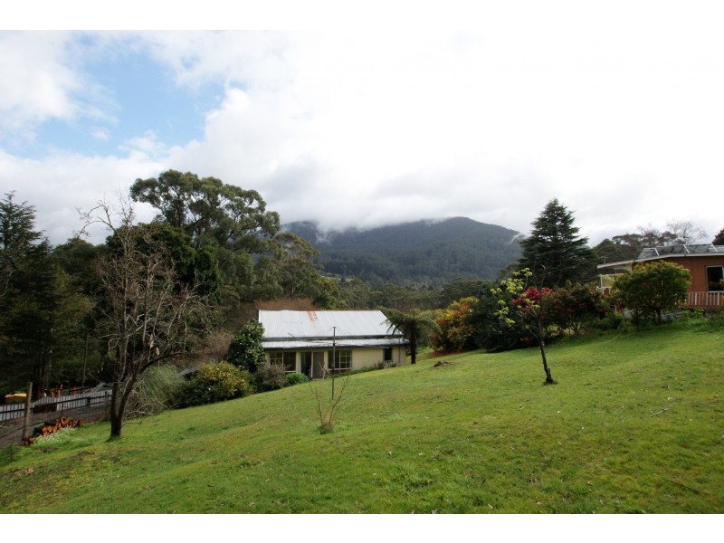 16 Giffords Road, Warburton VIC 3799
