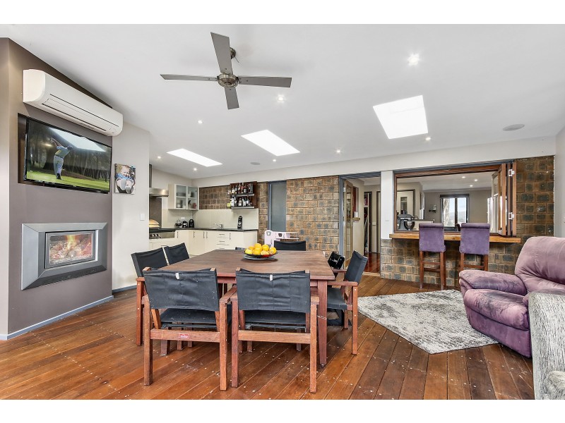 14 Raleigh Street, Seville VIC 3139