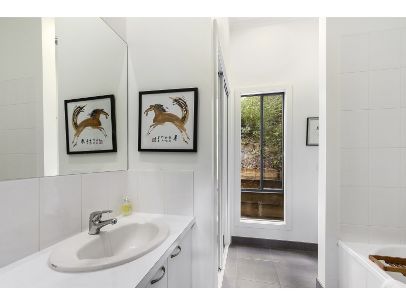 28 Lithgow Avenue, Warburton VIC 3799