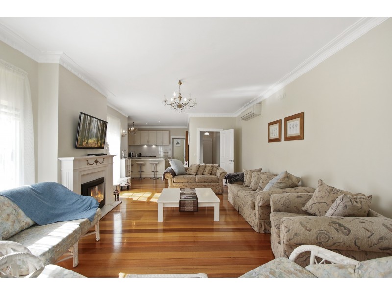 13 Douglas Parade, Yarra Junction VIC 3797