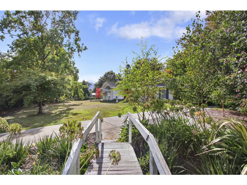13 Douglas Parade, Yarra Junction VIC 3797
