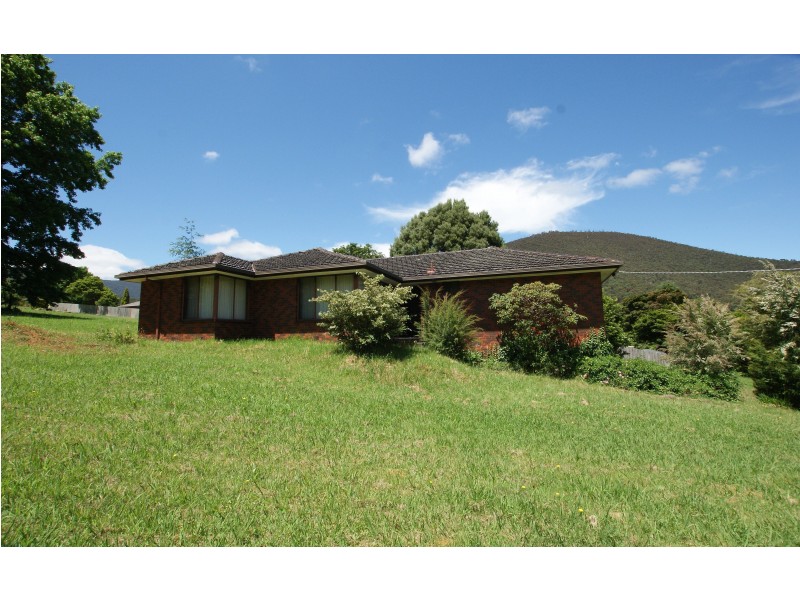 29 Lincoln Road, Warburton VIC 3799