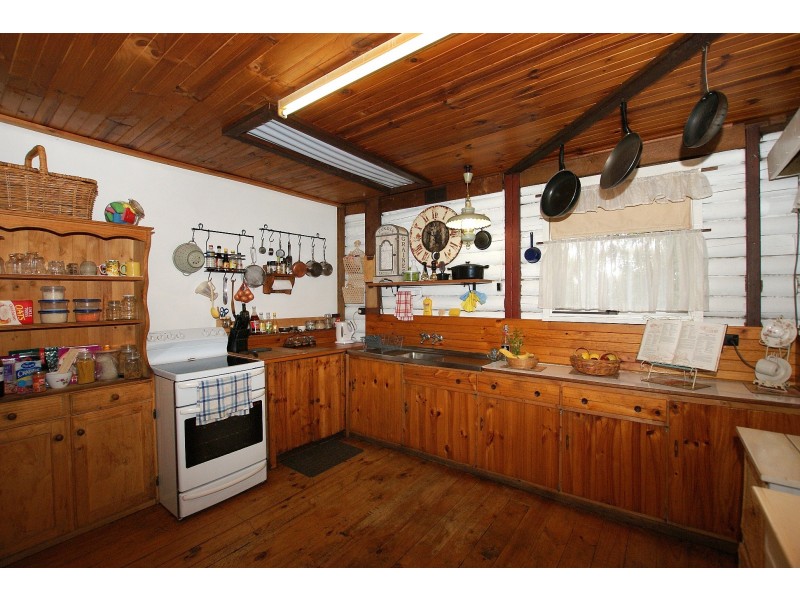 30 Forest Road, Wesburn VIC 3799