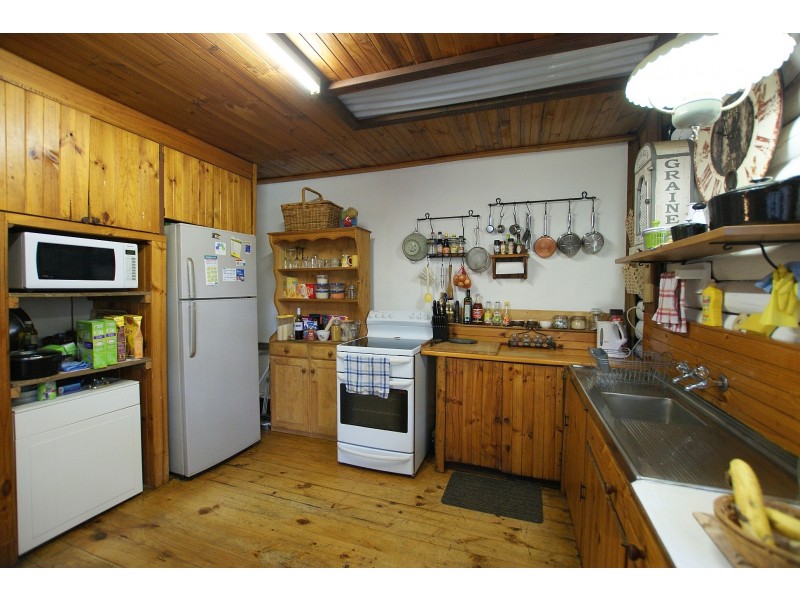 30 Forest Road, Wesburn VIC 3799