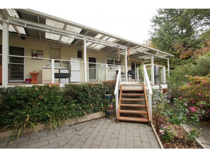 7 Railway Parade, Wandin North VIC 3139