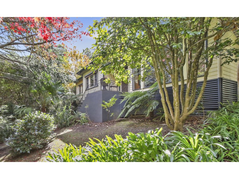 1 Lincoln Road, Warburton VIC 3799