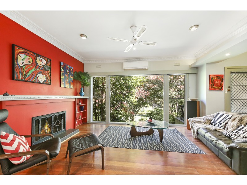 1 Lincoln Road, Warburton VIC 3799