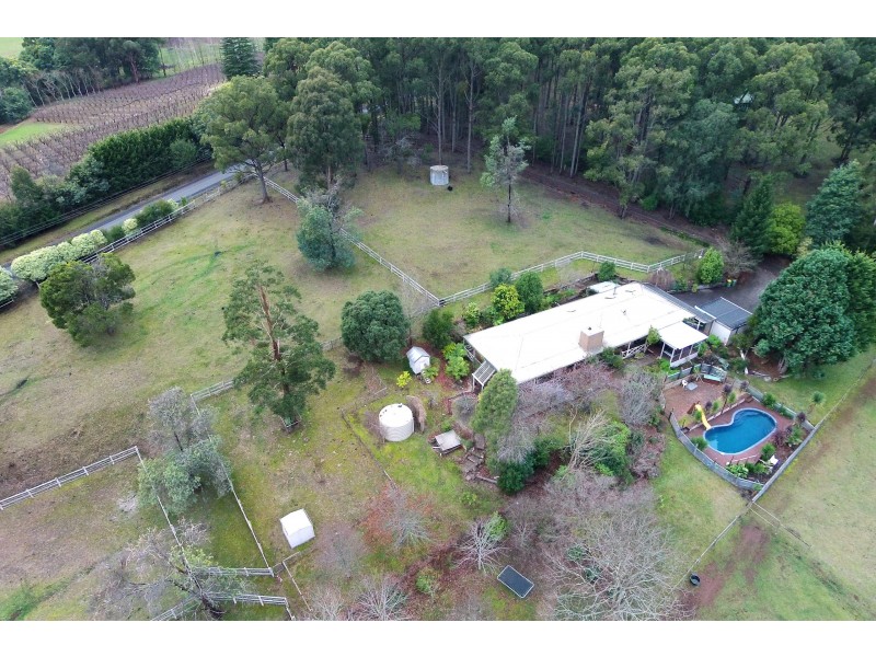 25 Glenara Road, Hoddles Creek VIC 3139