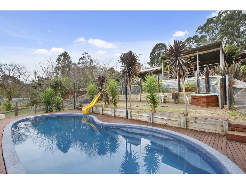 25 Glenara Road, Hoddles Creek VIC 3139