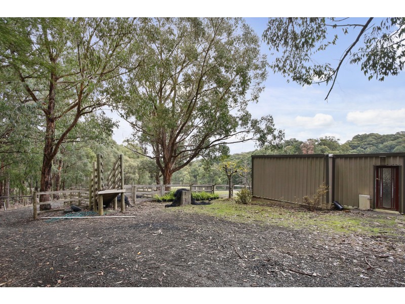25 Glenara Road, Hoddles Creek VIC 3139