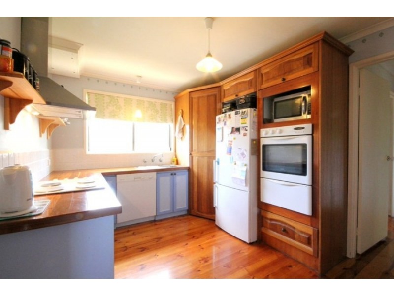 1 Anthony Grove, Woori Yallock VIC 3139