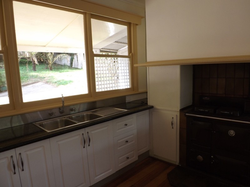 9 Richards Road, Warburton VIC 3799