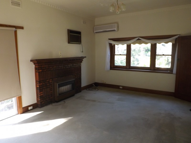 27 Dammans Road, Warburton VIC 3799