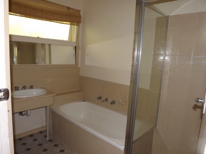 2/3 Blannin Street, Healesville VIC 3777