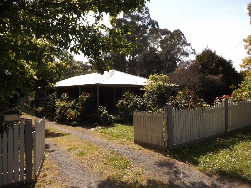 73 Middleton Drive, Woori Yallock VIC 3139