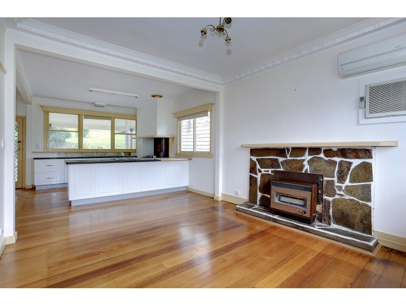 9 Richards Road, Warburton VIC 3799