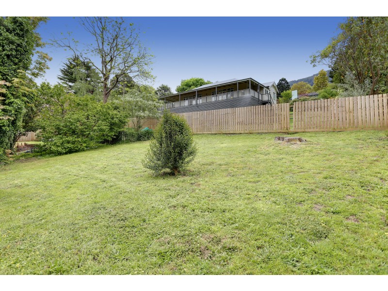 9 Richards Road, Warburton VIC 3799