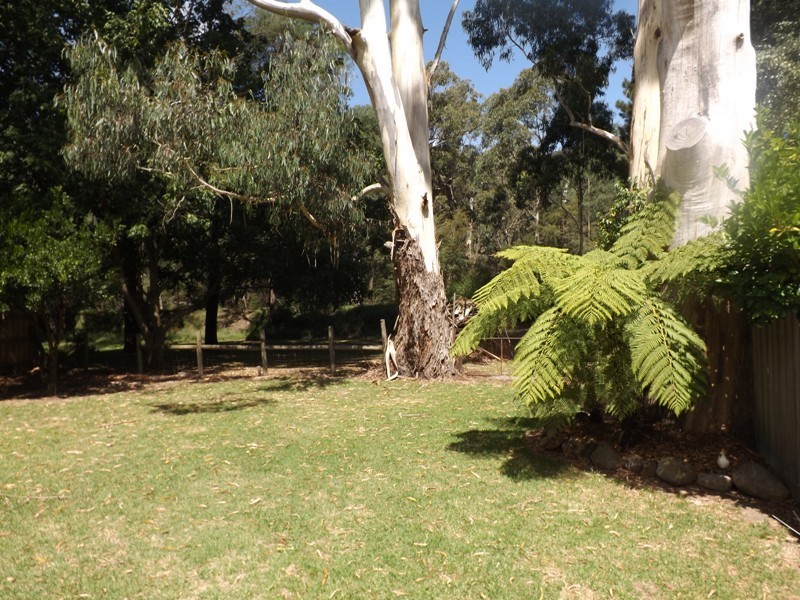 30 Ronald Grove, Millgrove VIC 3799