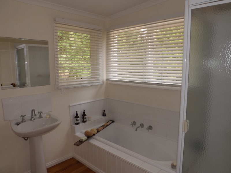 65* Gardenhill Road, Launching Place VIC 3139