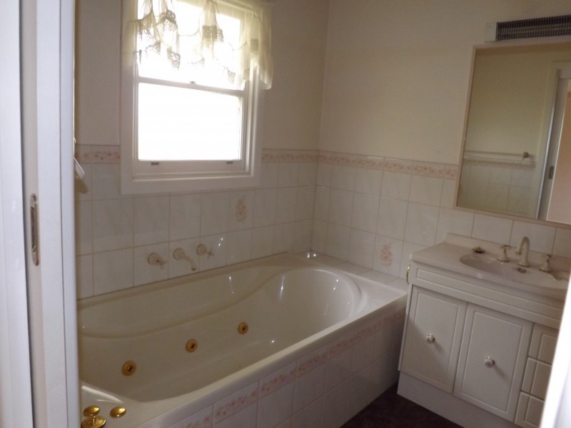 50 Shevlins Lane, Woori Yallock VIC 3139