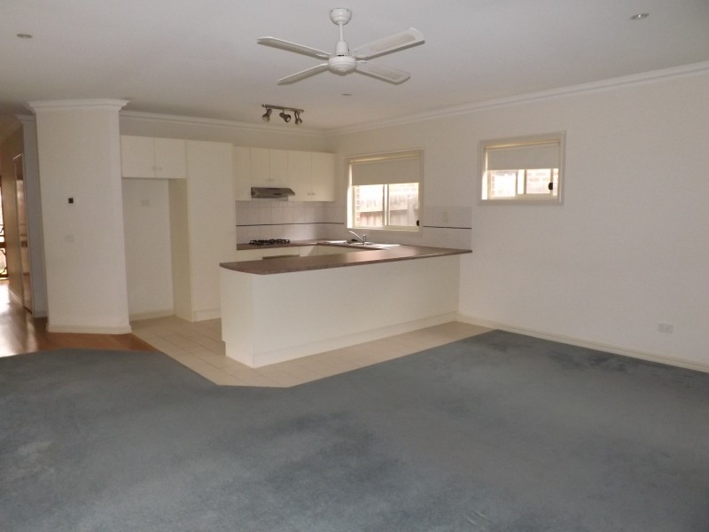 2/9 Queen Road, Lilydale VIC 3140