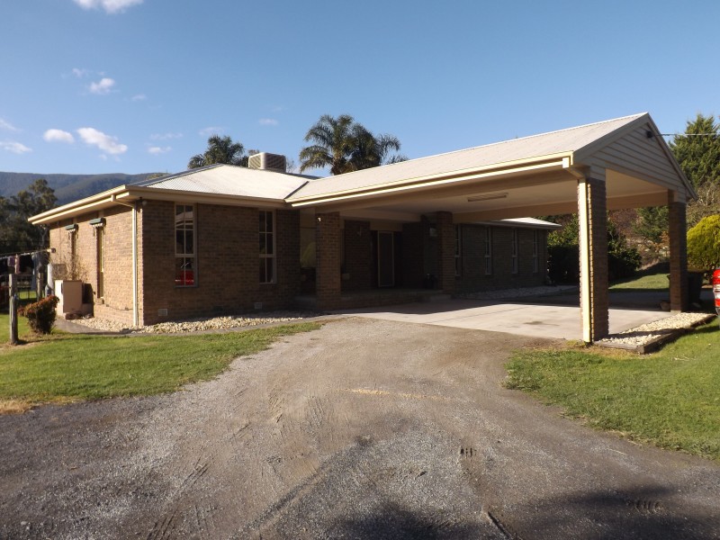 6 Balmoral Avenue, Wesburn VIC 3799