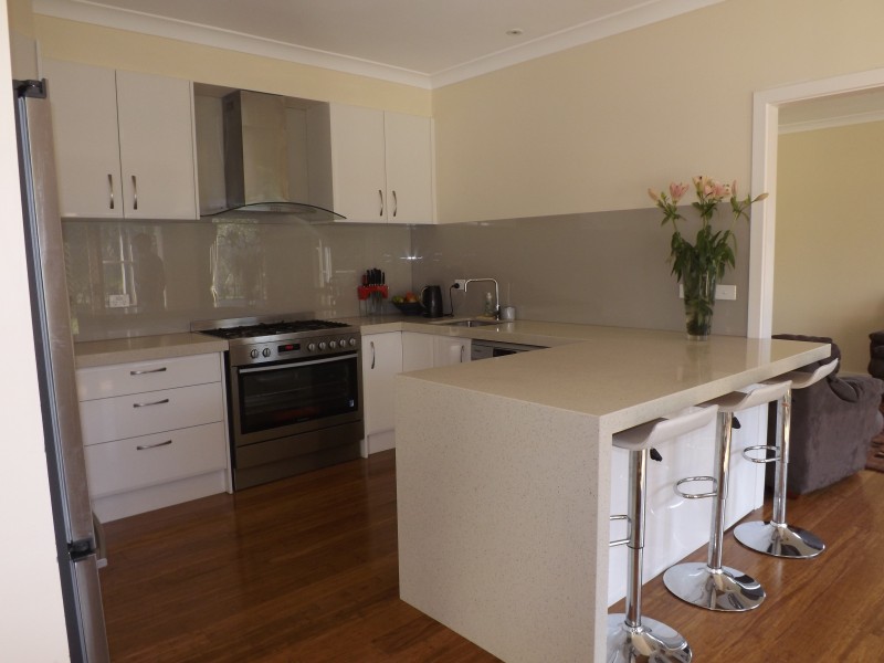 6 Balmoral Avenue, Wesburn VIC 3799