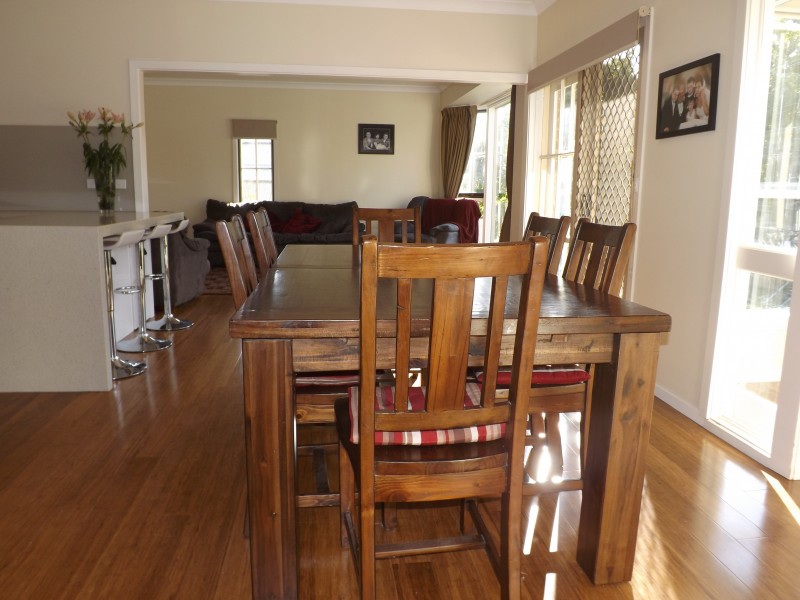 6 Balmoral Avenue, Wesburn VIC 3799