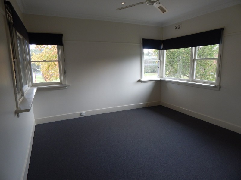 19 Monbulk-Seville Road, Seville VIC 3139