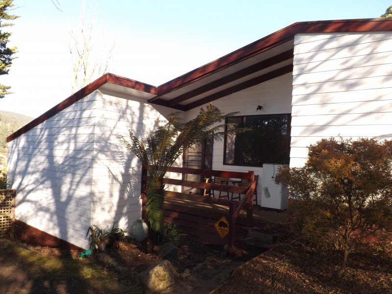 8 Hill Road, Warburton VIC 3799