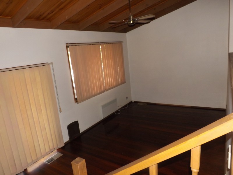 8 Hill Road, Warburton VIC 3799