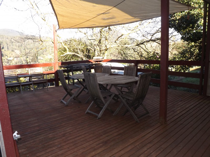 8 Hill Road, Warburton VIC 3799