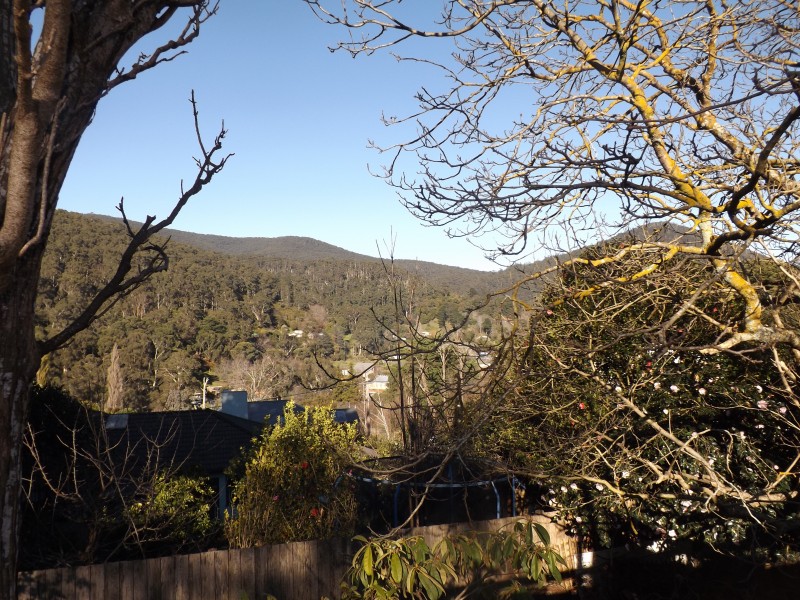 8 Hill Road, Warburton VIC 3799