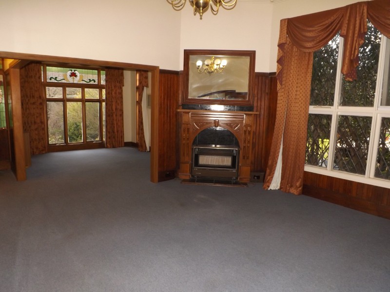 42 Dammans Road, Warburton VIC 3799