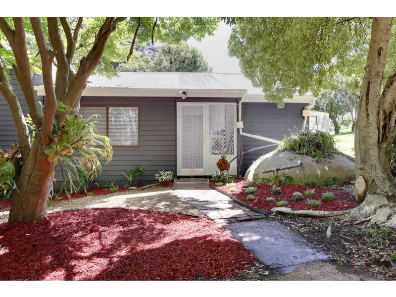 43 Monbulk Seville Road, Seville VIC 3139
