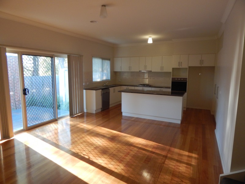 Unit  2/1 Crescent Road, Yarra Junction VIC 3797