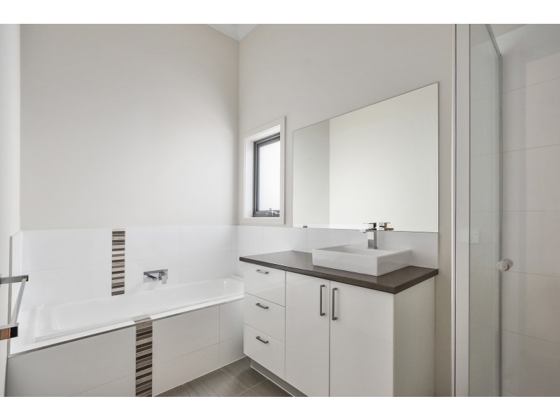 1/157 Maroondah Highway, Chirnside Park VIC 3116